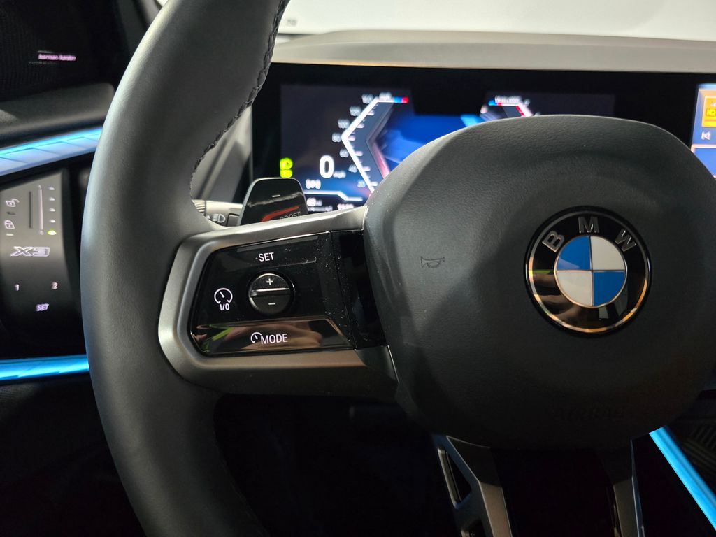 Thumbnail: 2025 BMW X3 - 16