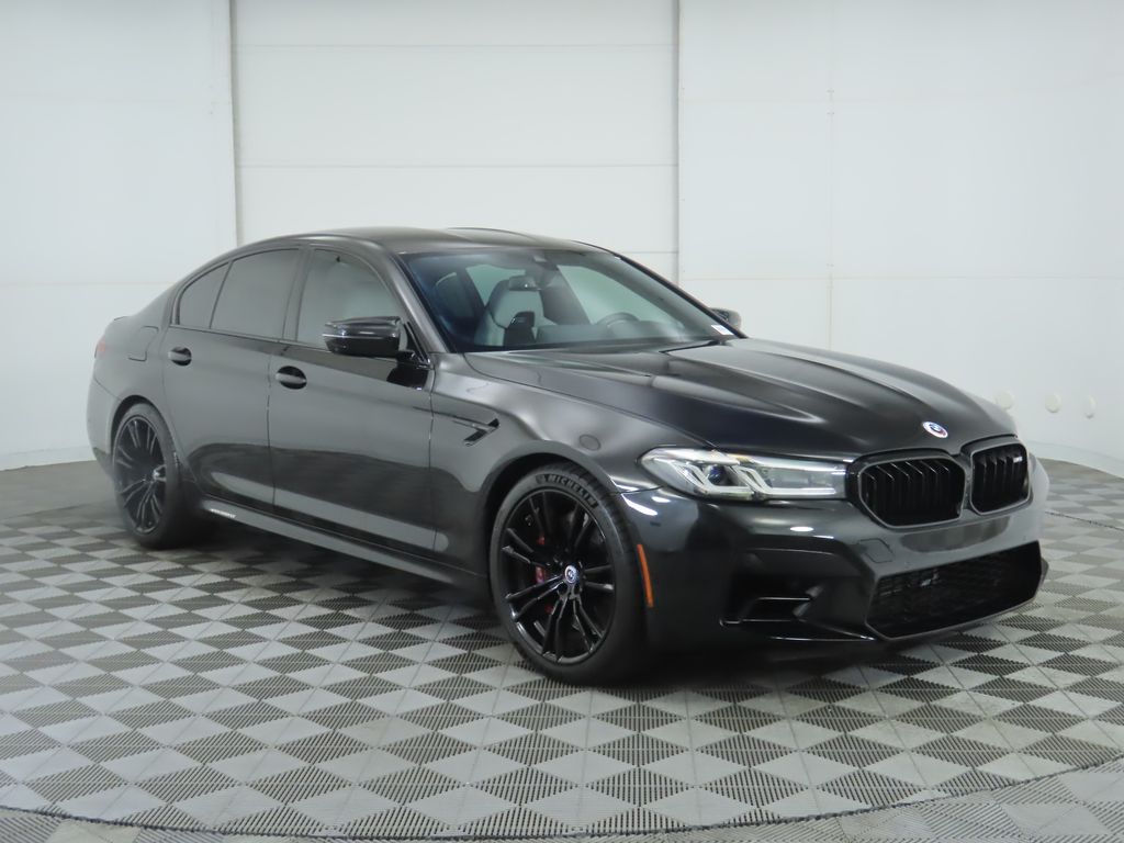Thumbnail: 2022 BMW M5 - 3
