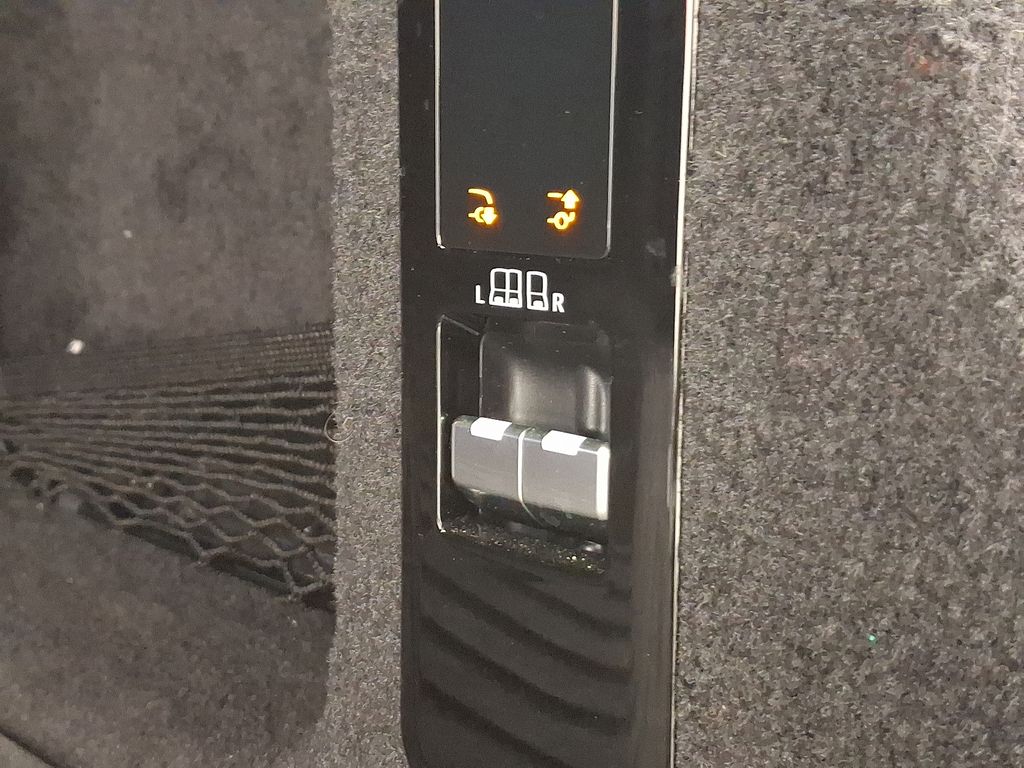 Thumbnail: 2024 Land Rover Range Rover Sport - 31