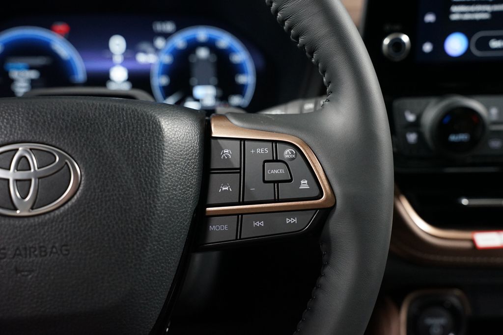 Thumbnail: 2026 Toyota Grand Highlander - 13