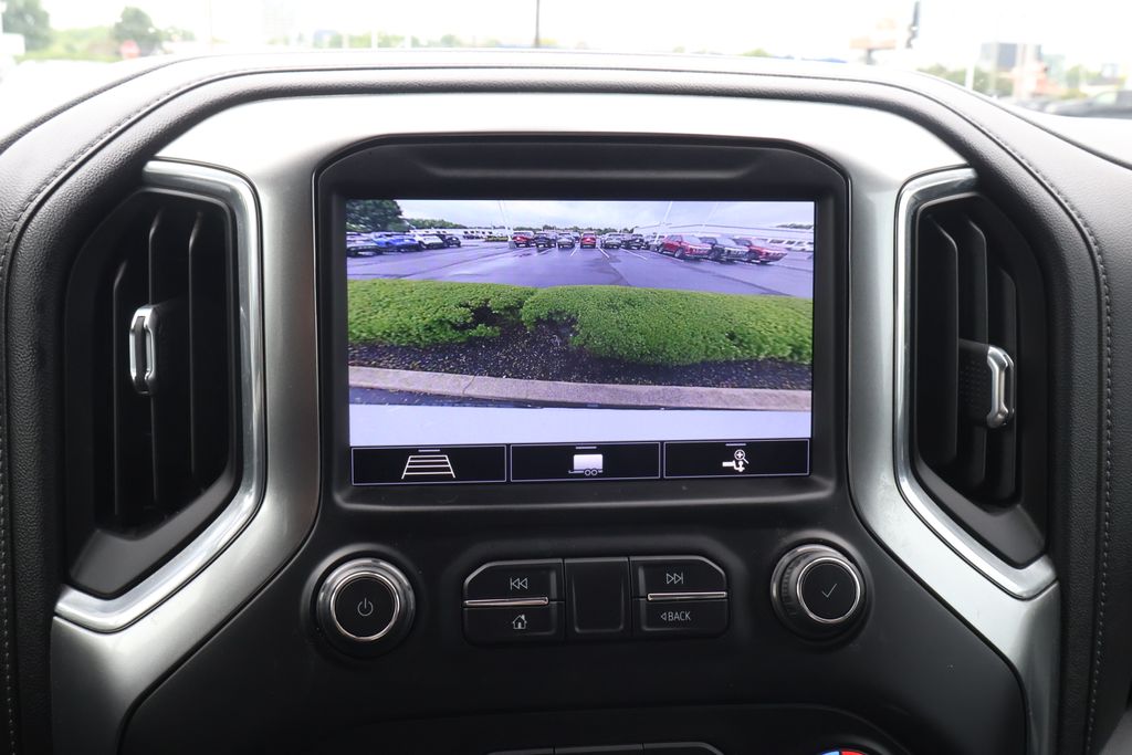 Thumbnail: 2020 Chevrolet Silverado 1500 - 26
