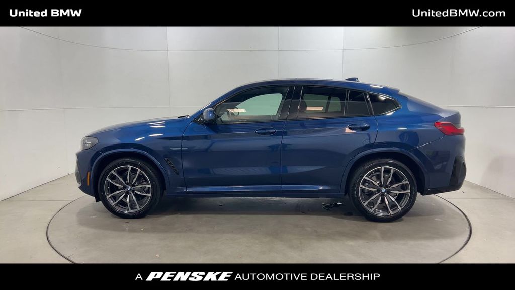 2025 BMW X4 xDrive30i 5
