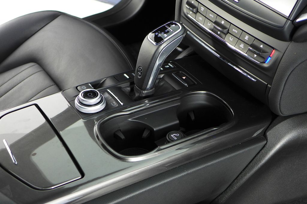 Thumbnail: 2020 Maserati Ghibli - 15