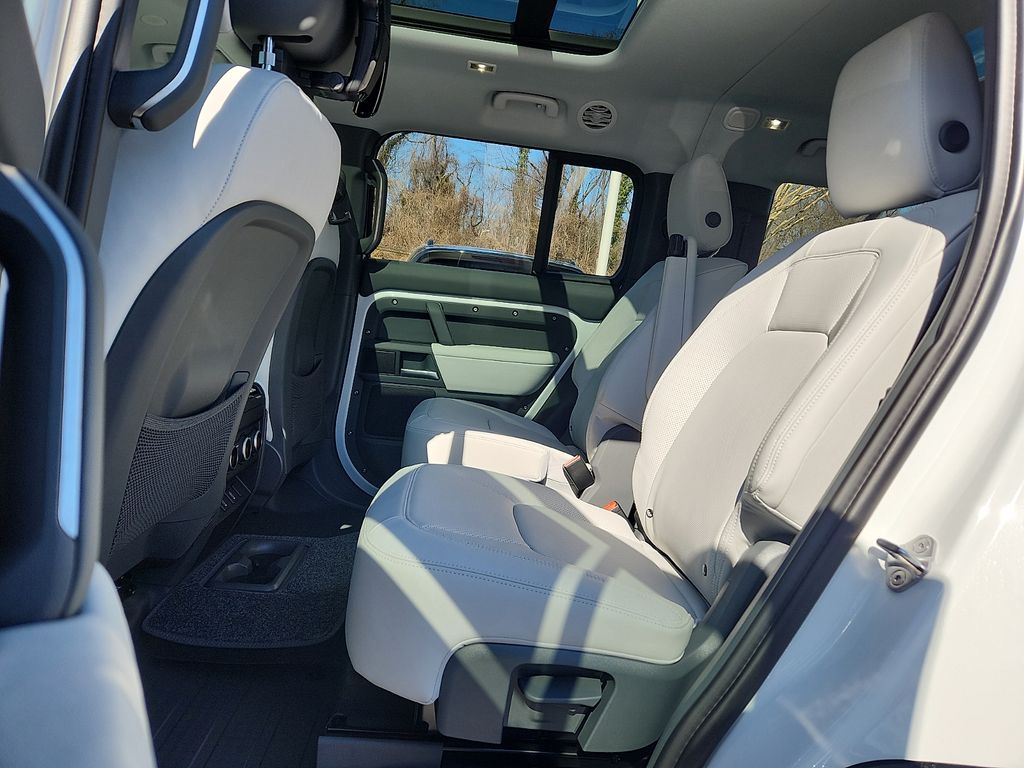 Thumbnail: 2026 Land Rover Defender - 5