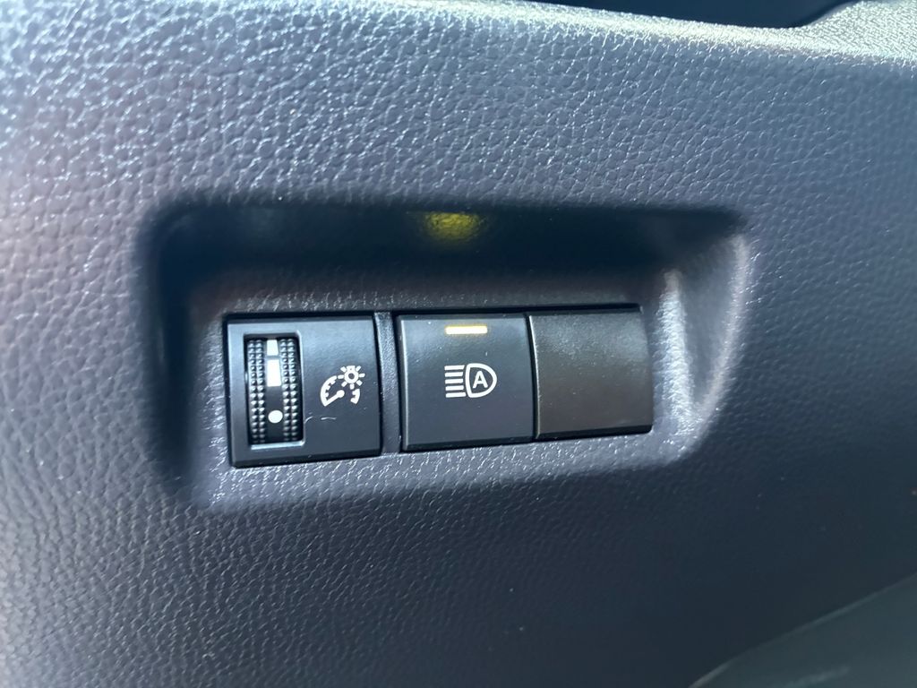 Used Car 2020 Toyota Rav4  Le For Sale Under $20,000 In Austin, Texas