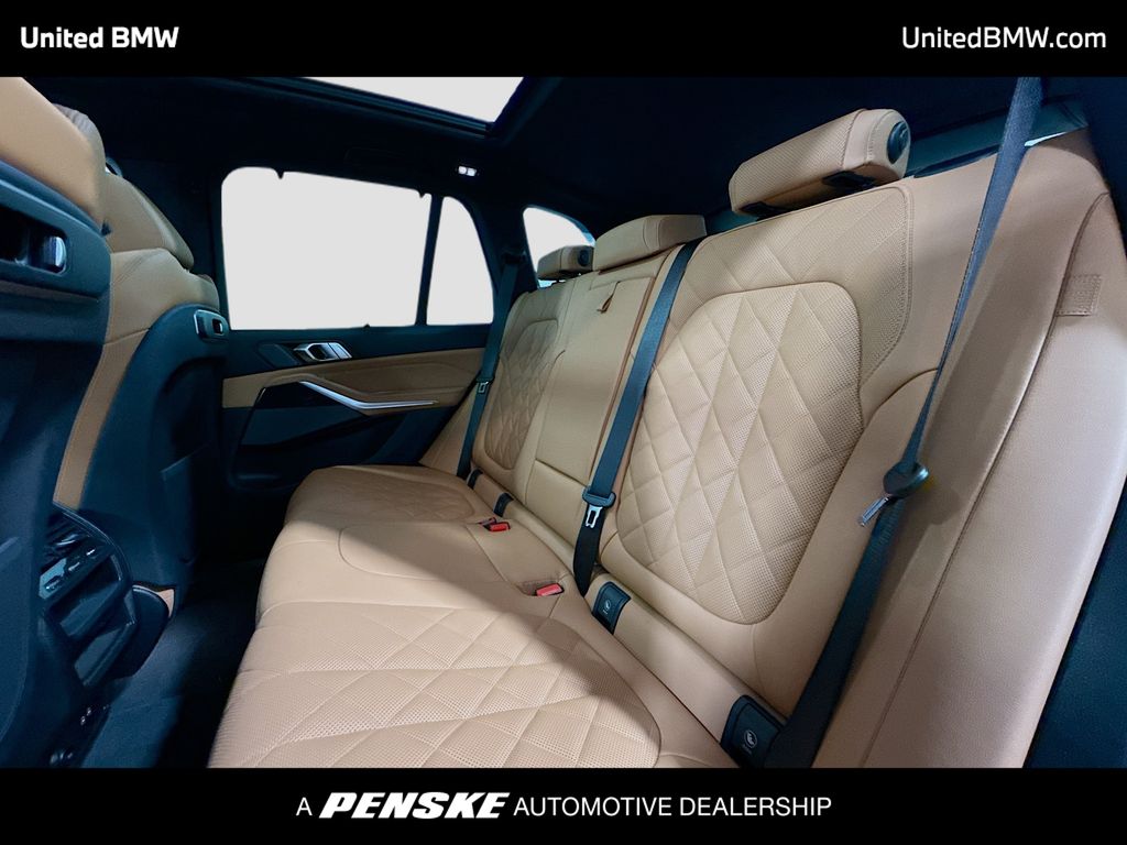 Thumbnail: 2026 BMW X5 - 13