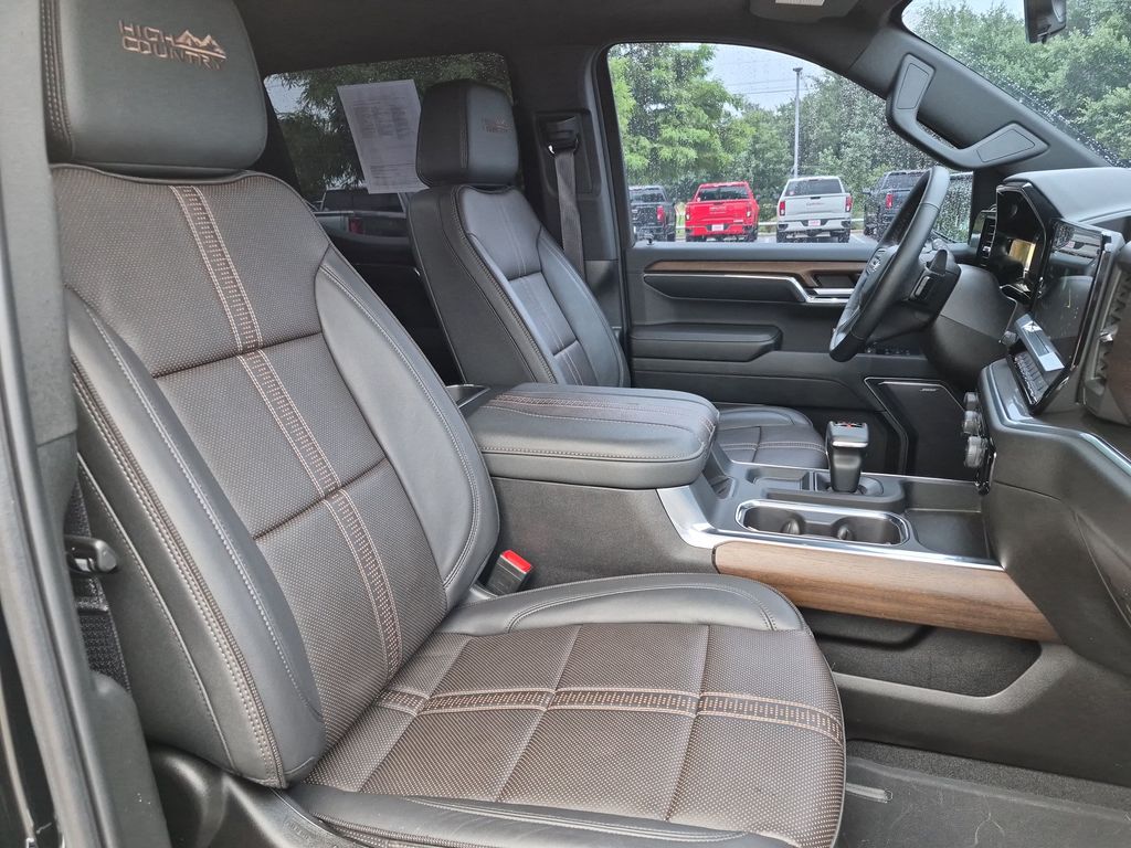 Used 2024 Black Chevrolet High Country image 41