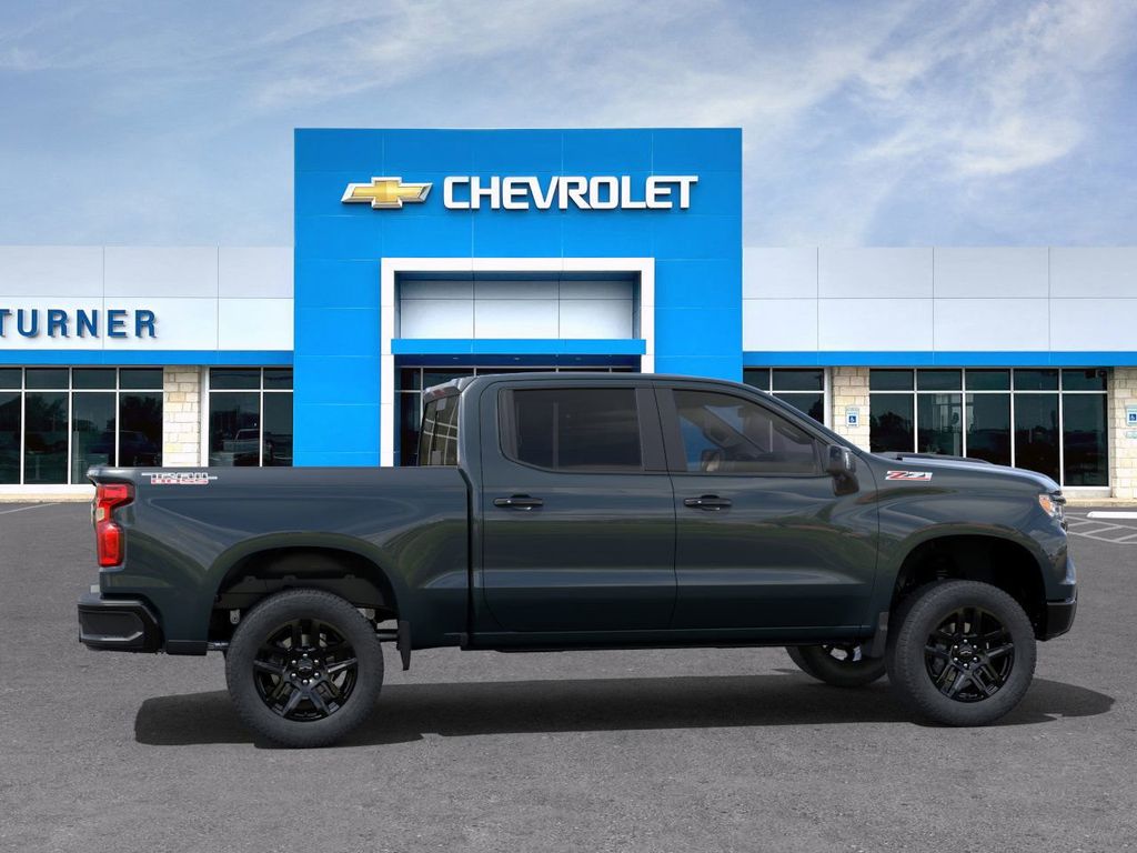 2025 Chevrolet Silverado 1500 LT Trail Boss 5