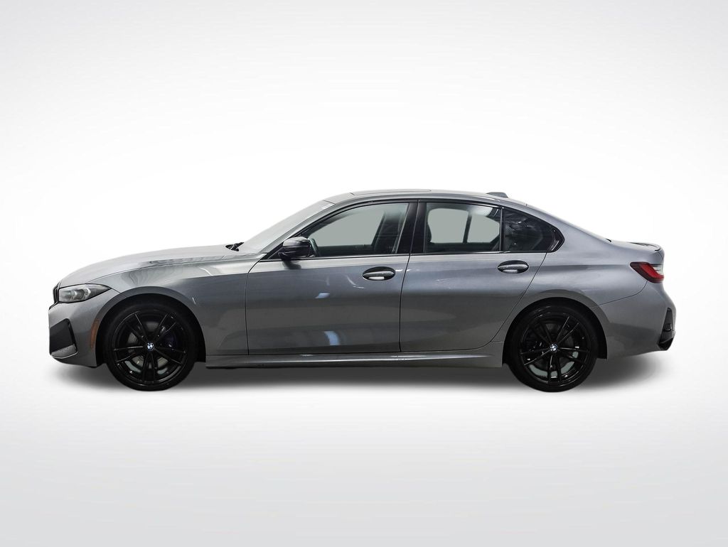 Thumbnail: 2024 BMW 3 Series - 2
