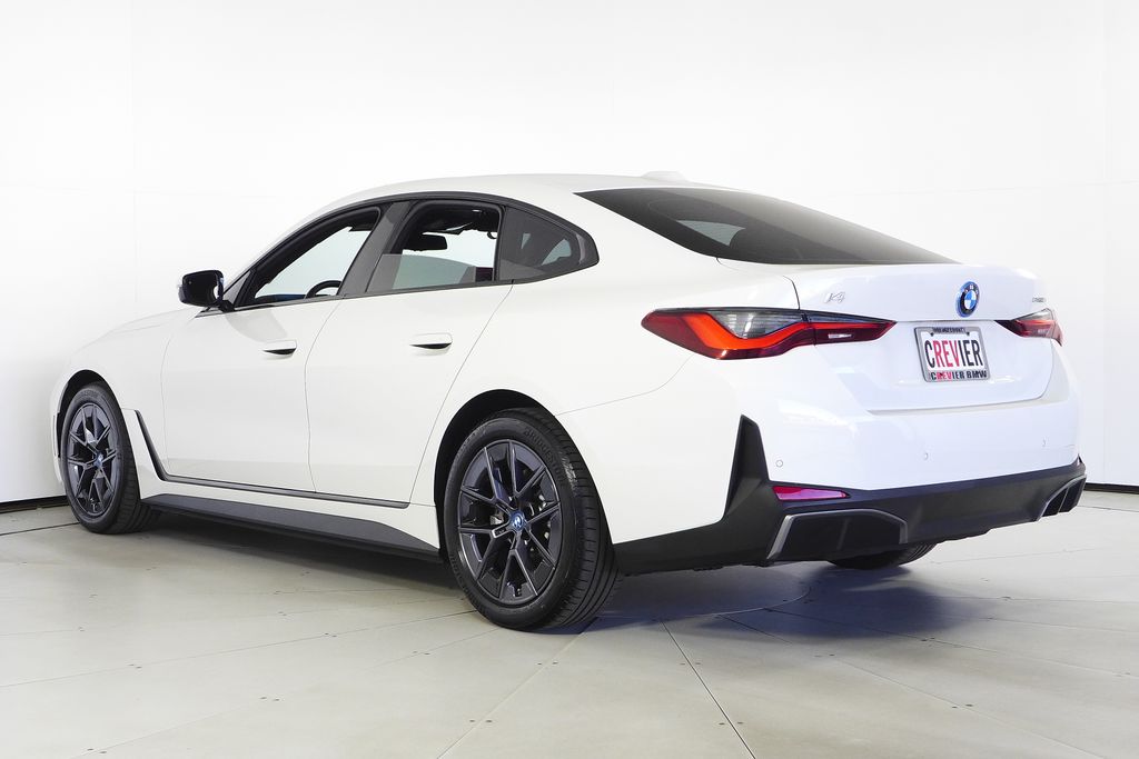 Thumbnail: 2023 BMW i4 - 9