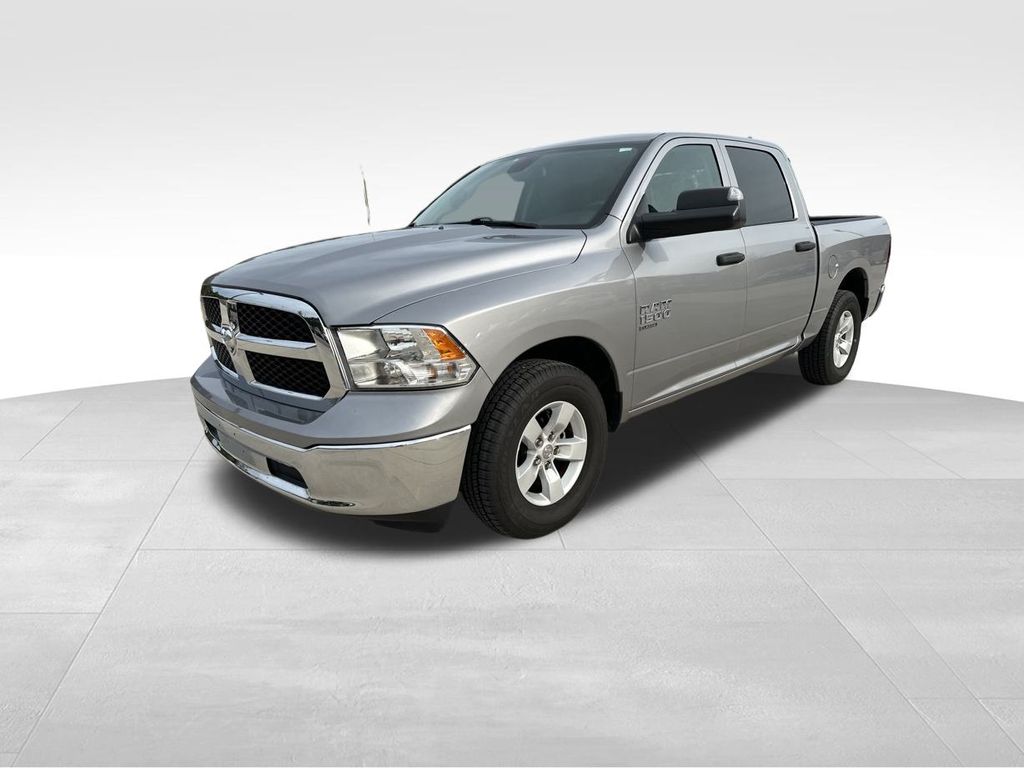 2023 Ram 1500 Classic SLT 3