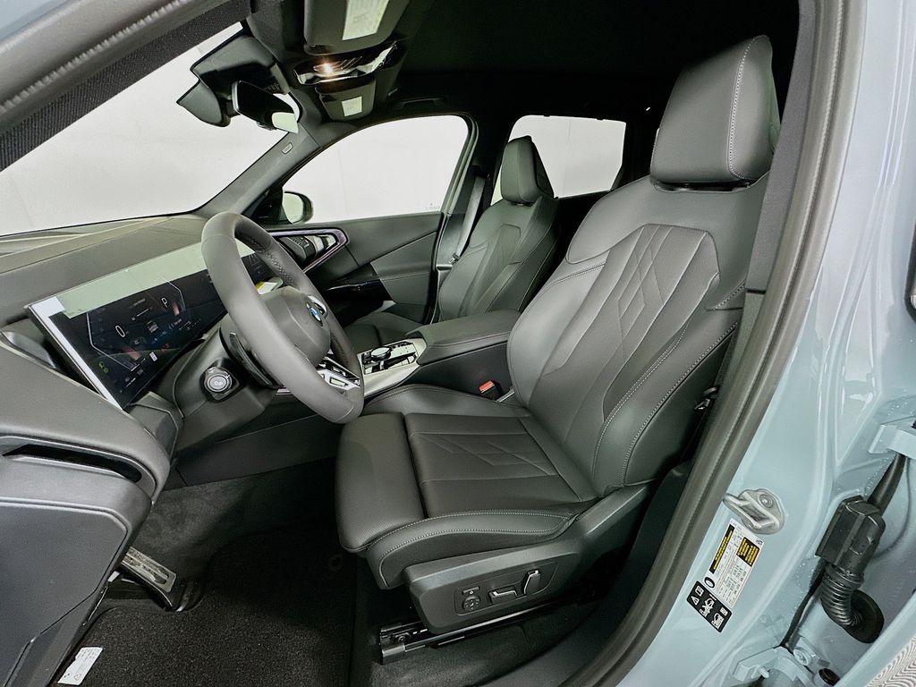 Thumbnail: 2026 BMW X3 - 16
