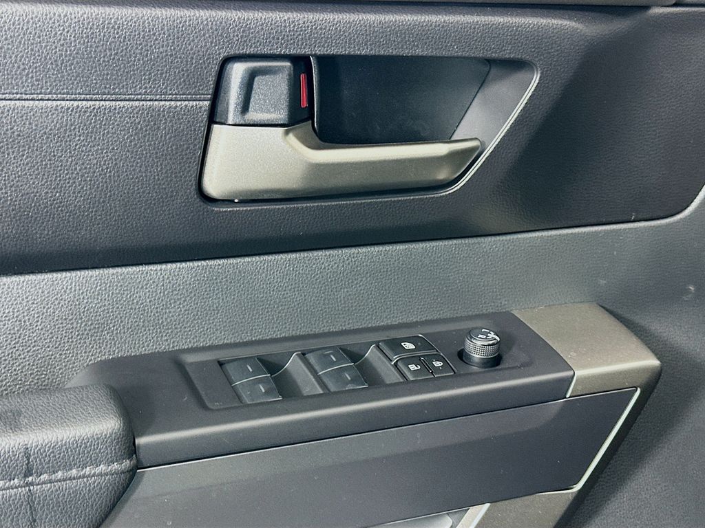 Thumbnail: 2024 Toyota Tundra - 18