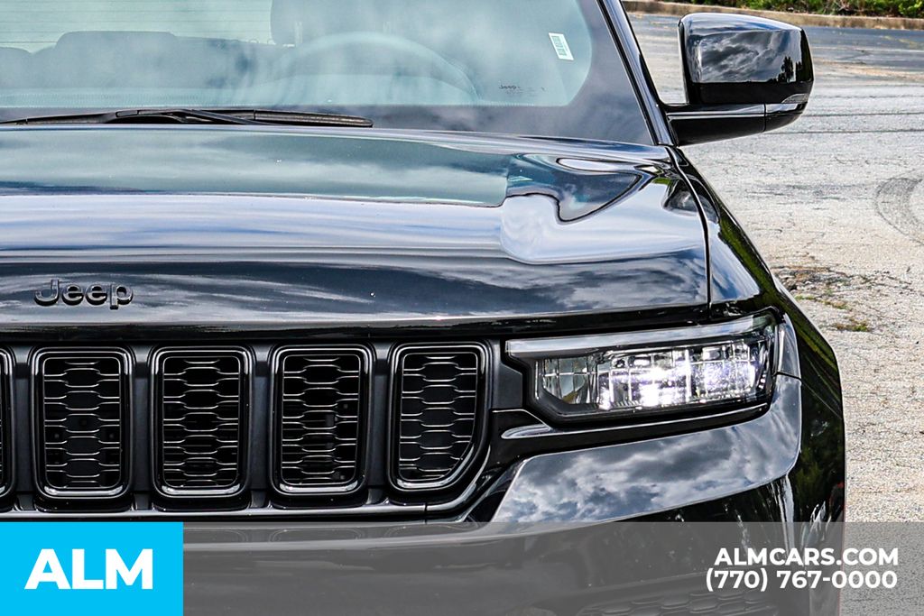 Used 2025 Black Jeep Altitude / MT Certified image 15