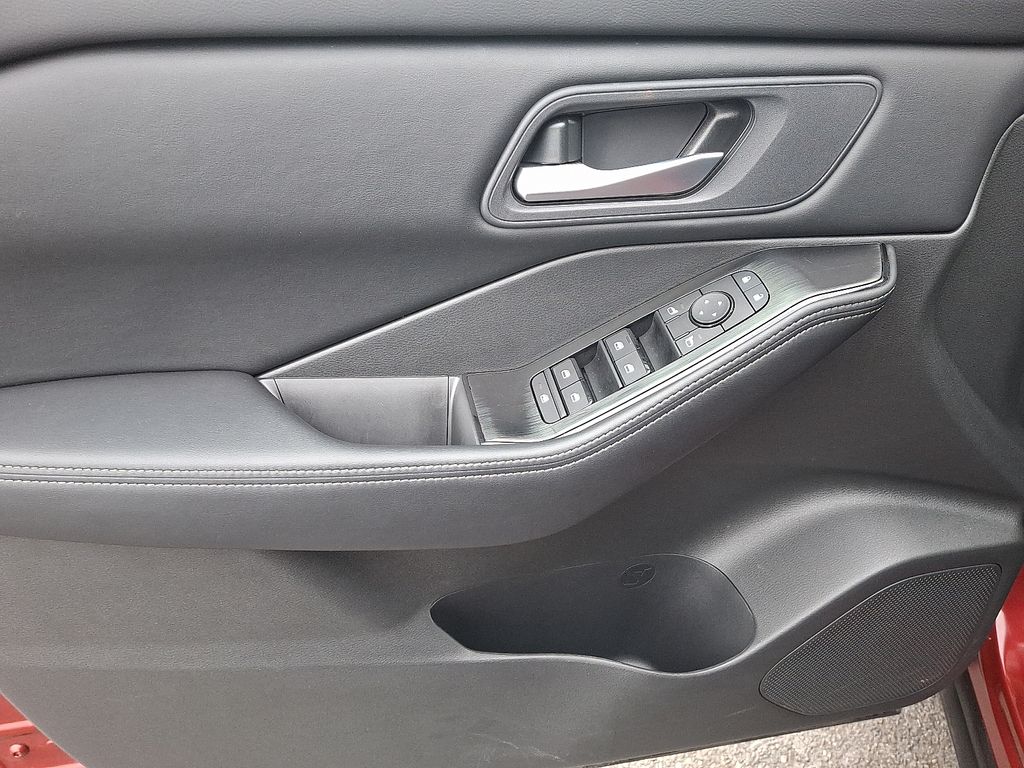 Thumbnail: 2025 Nissan Rogue - 14