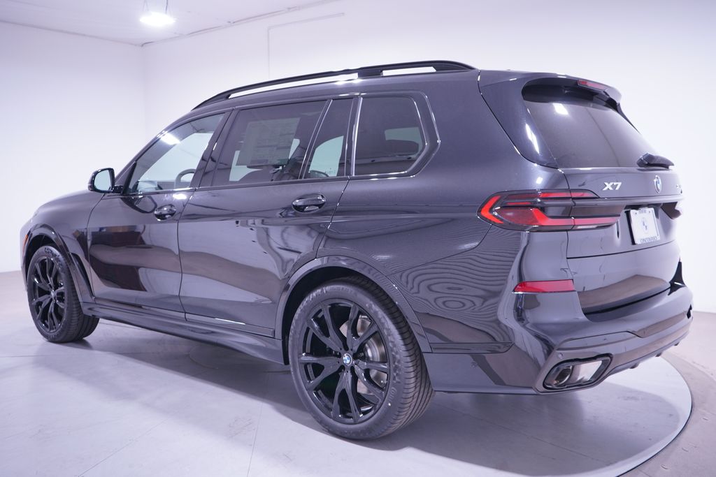 2024 BMW X7 xDrive40i 3