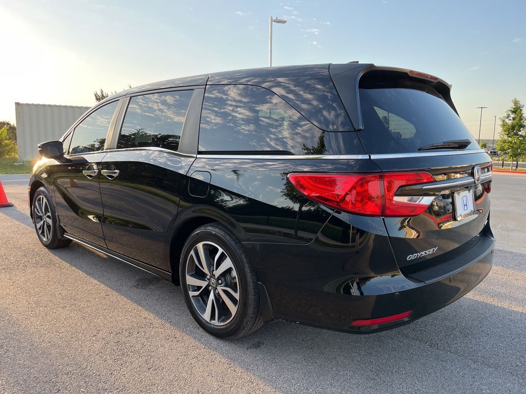 2024 Honda Odyssey Touring 5
