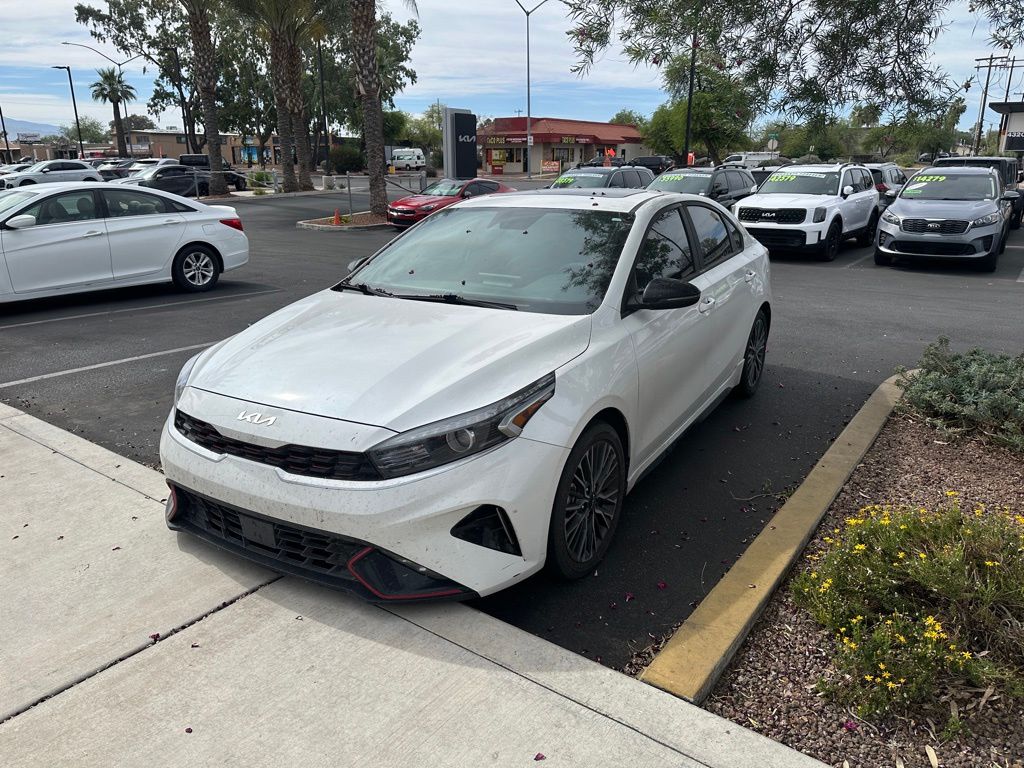 View vehicle photo 5