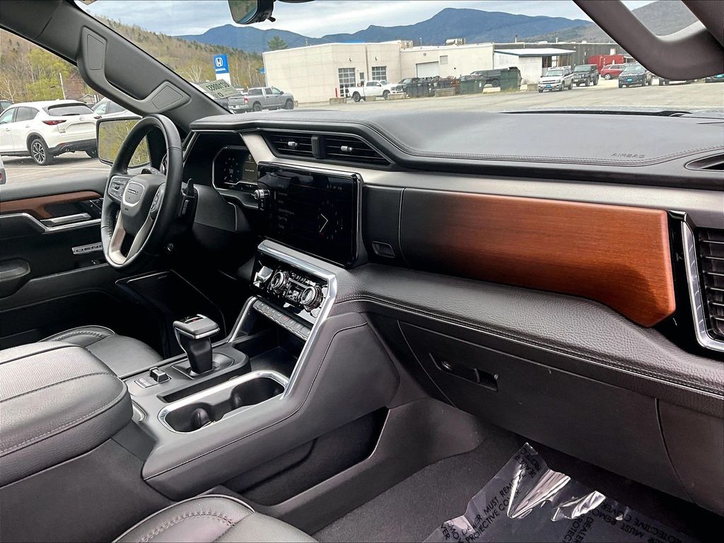 2023 GMC Sierra 1500 — photo 14