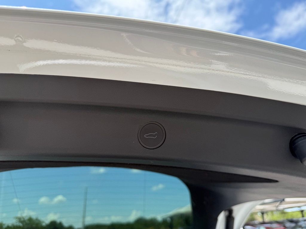 Thumbnail: 2023 Tesla Model Y - 28