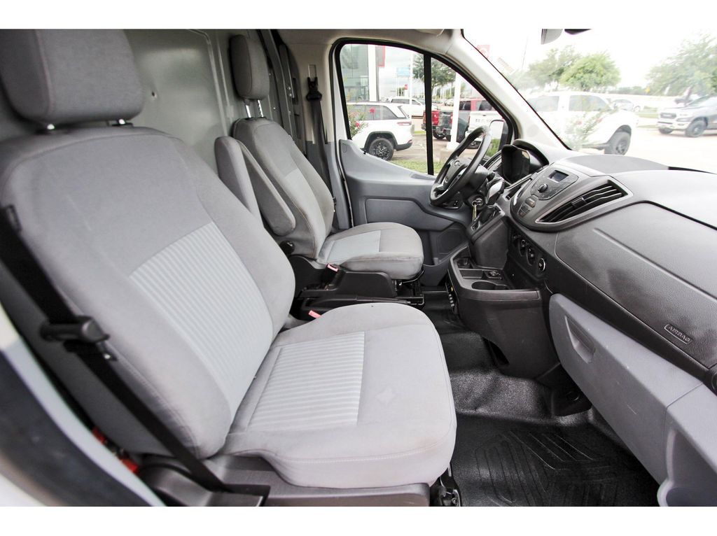 2017 Ford Transit-350 Base - 7