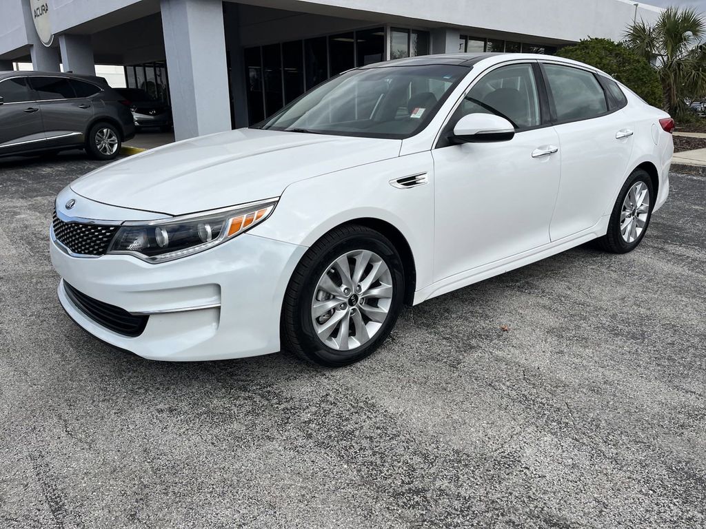 2016 Kia Optima EX 9