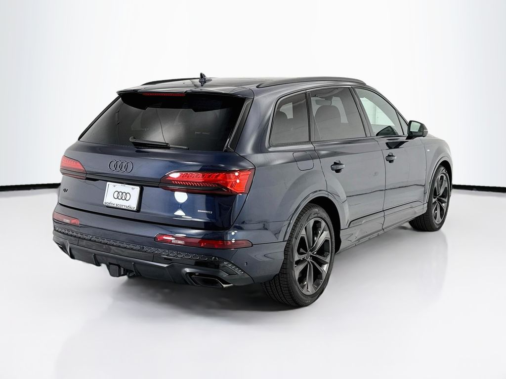 Thumbnail: 2026 Audi Q7 - 5