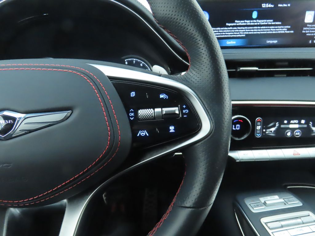 Thumbnail: 2022 Genesis GV70 - 12