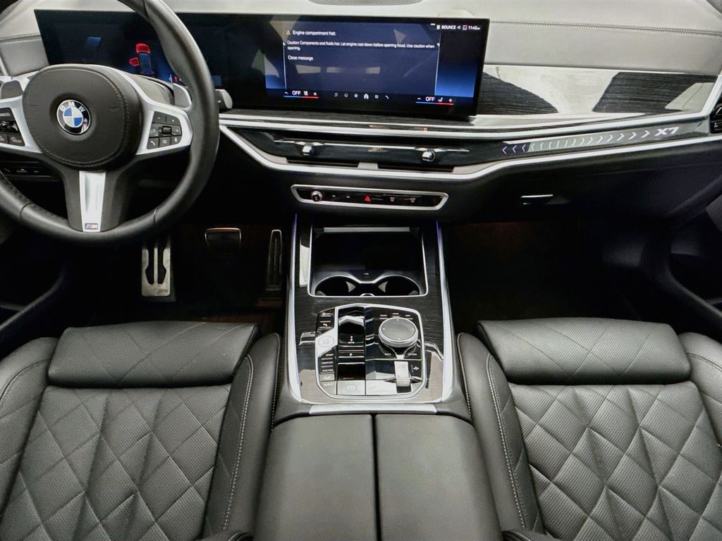 Thumbnail: 2024 BMW X7 - 13