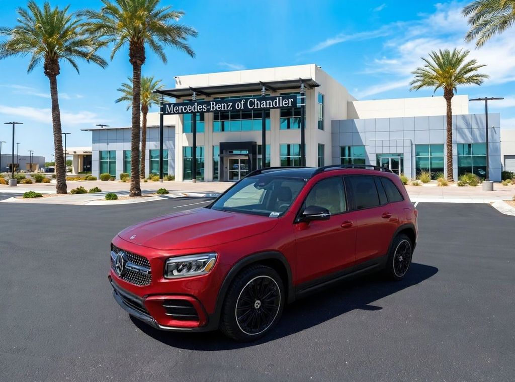 MANUFAKTUR Patagonia Red 2026 Mercedes-Benz GLB SUV / Crossover Front-Wheel Drive 8-Speed Dual Clutch