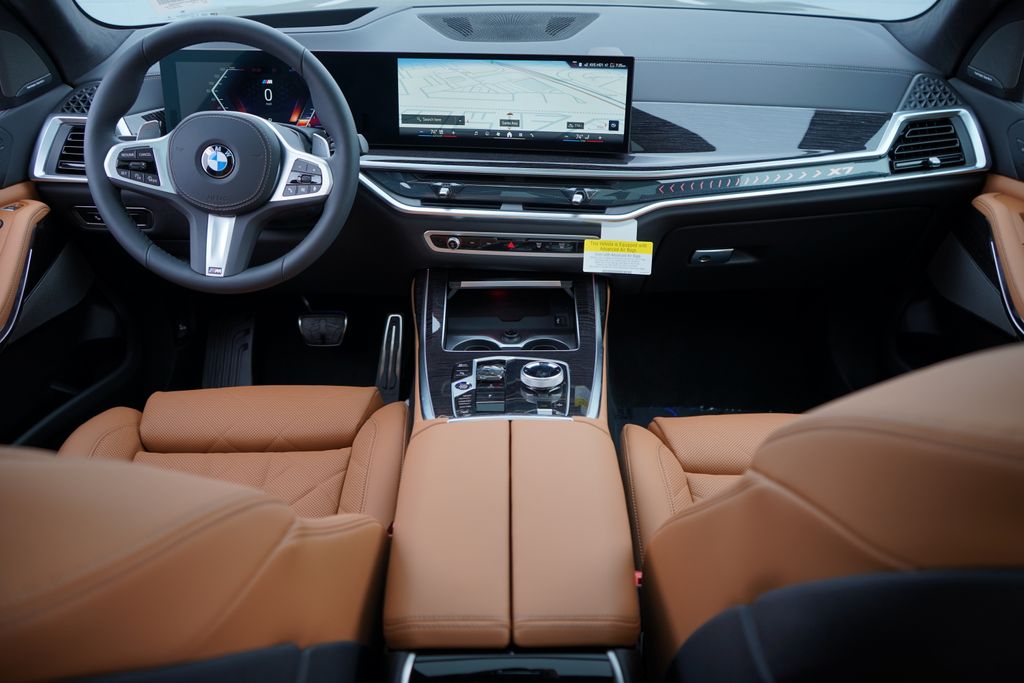 Thumbnail: 2026 BMW X7 - 13