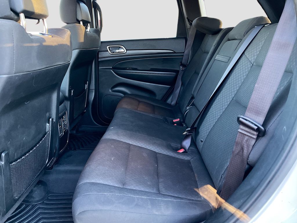 Used 2020 White Jeep Laredo E image 22