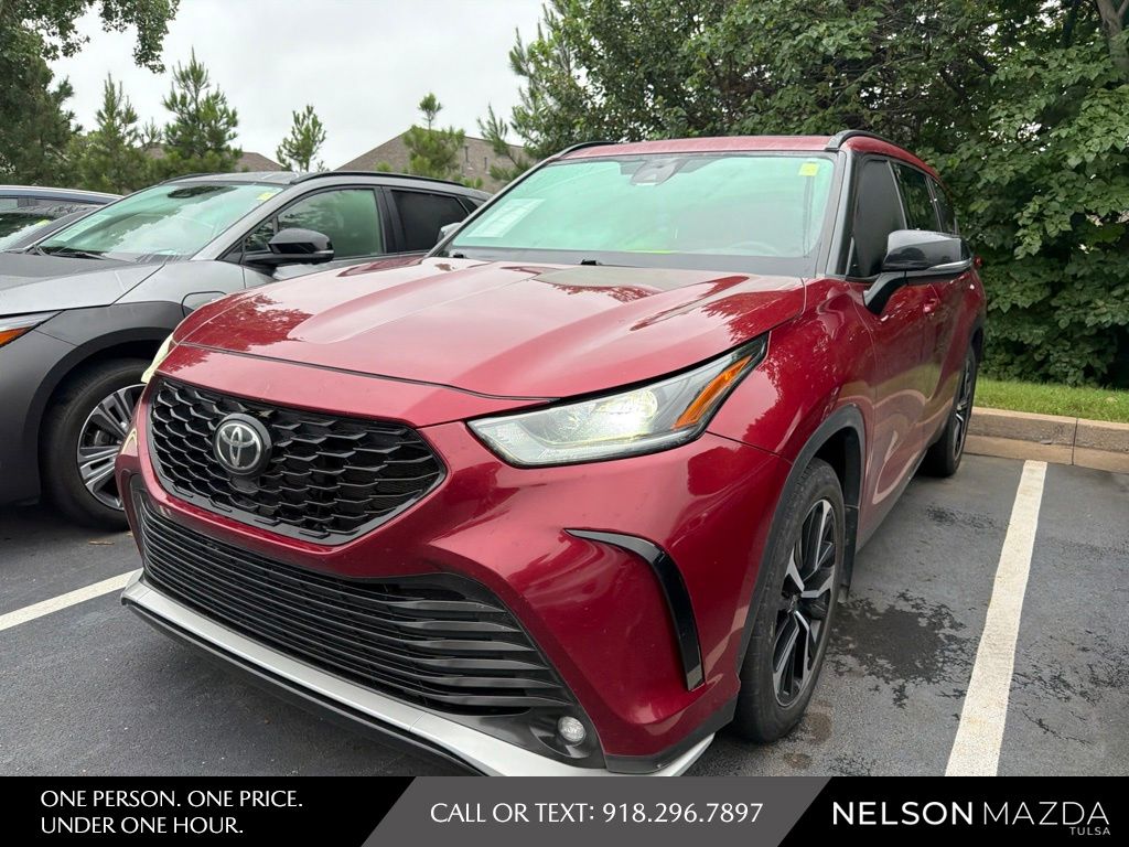 2022 Toyota Highlander XSE