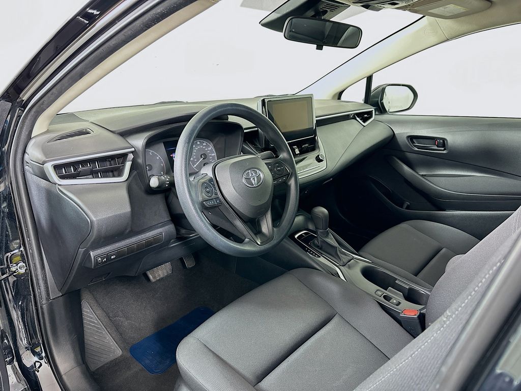 2023 Toyota Corolla LE 9