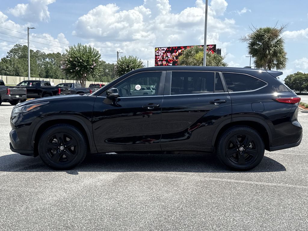 Used 2023 Toyota Highlander SUV