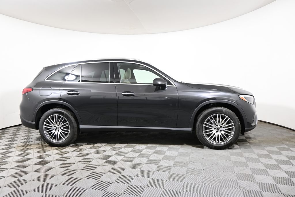 Thumbnail: 2026 Mercedes-Benz GLC - 8