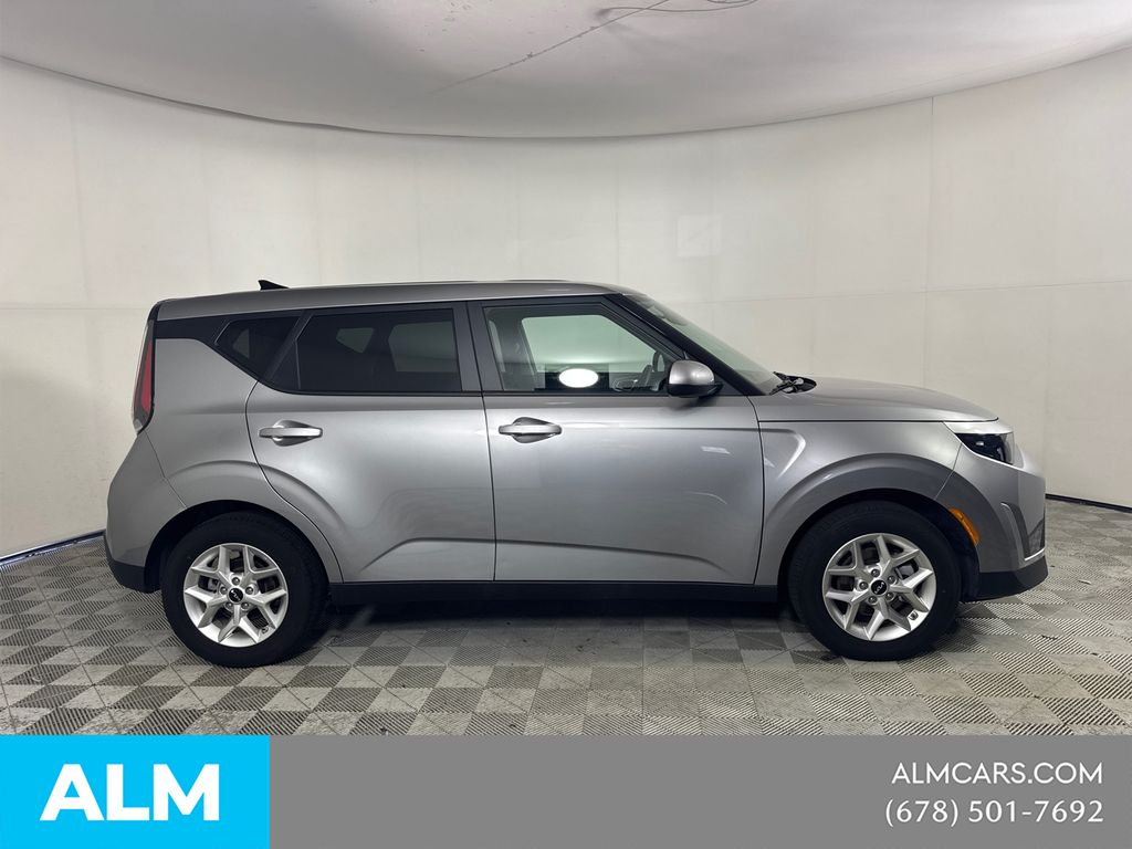 Used 2025 Gray Kia LX image 4