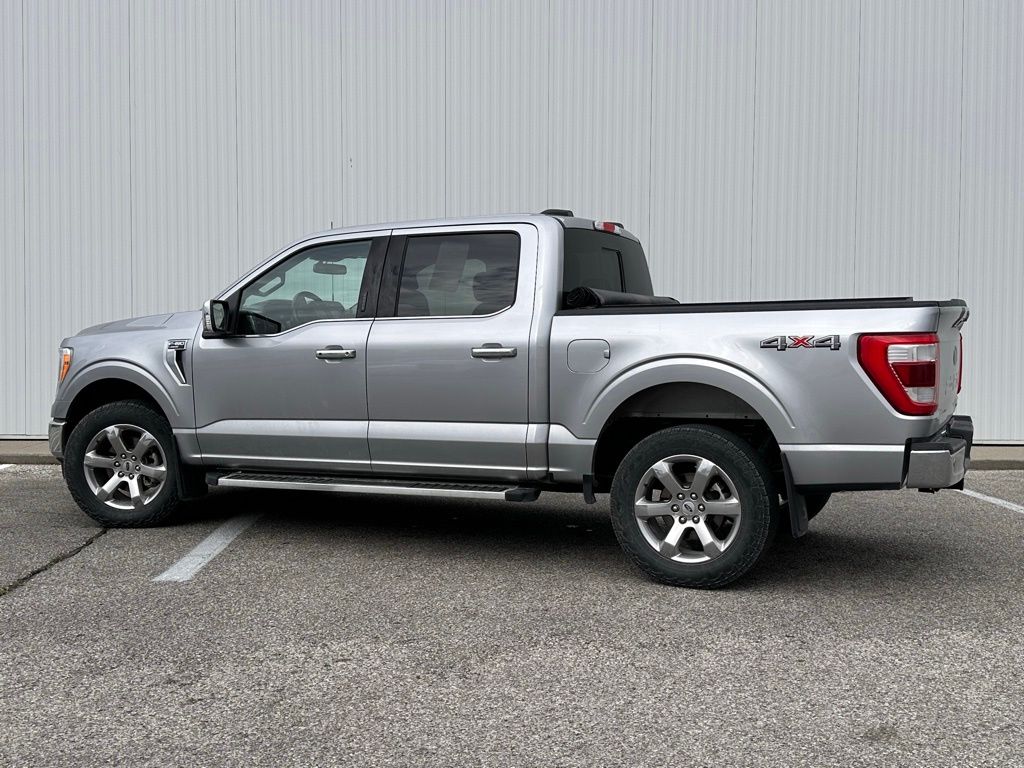 View vehicle photo 3