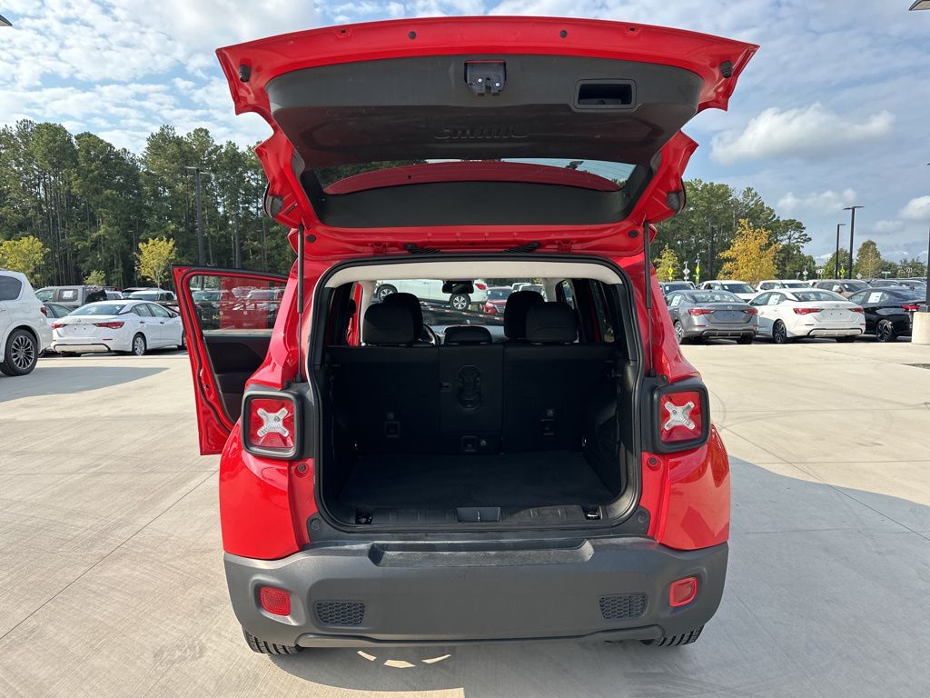 2021 Jeep Renegade Latitude 23