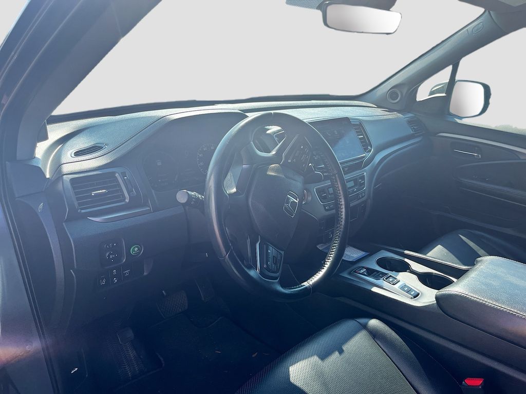 Used 2024 Gray Honda RTL image 9