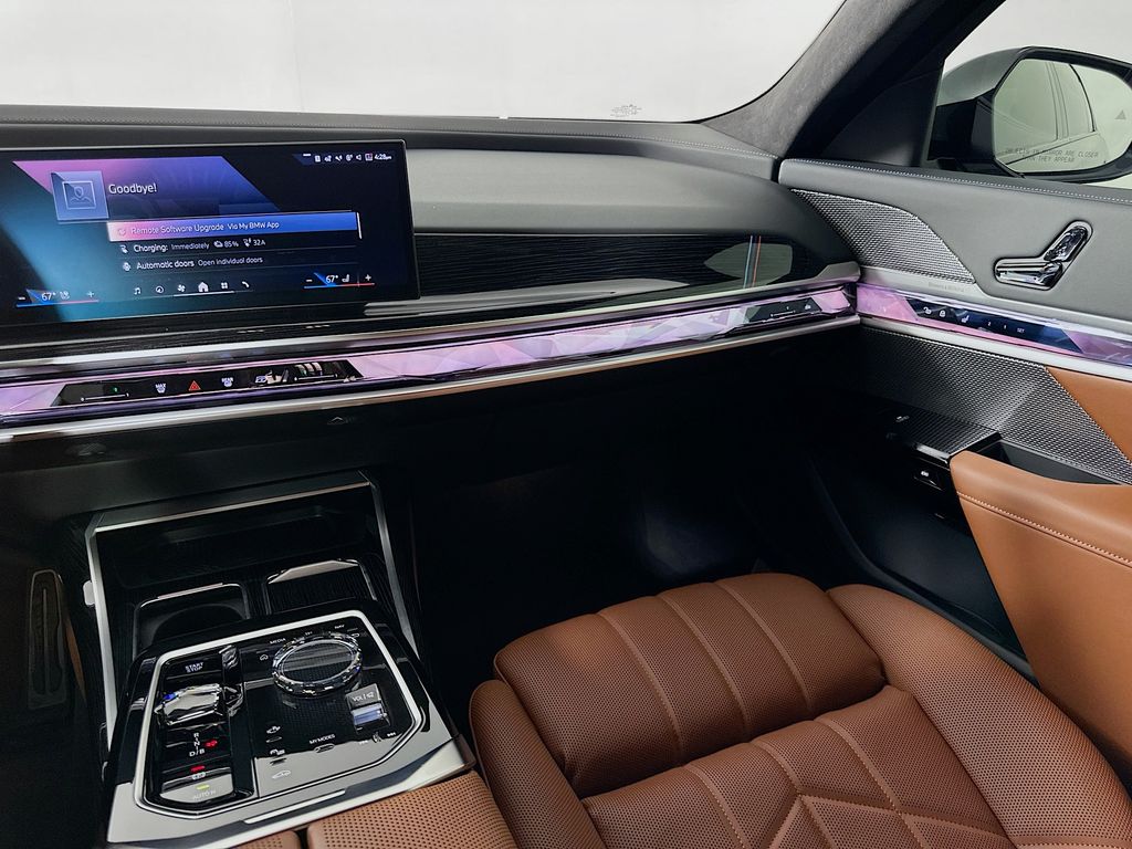Thumbnail: 2025 BMW i7 - 23
