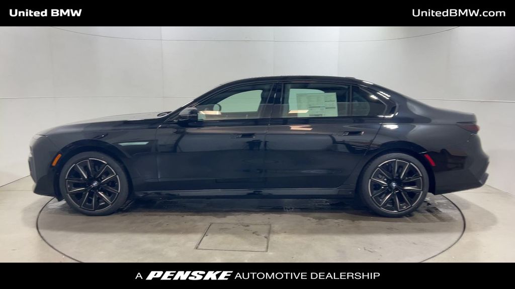 2025 BMW 7 Series 760i xDrive 5