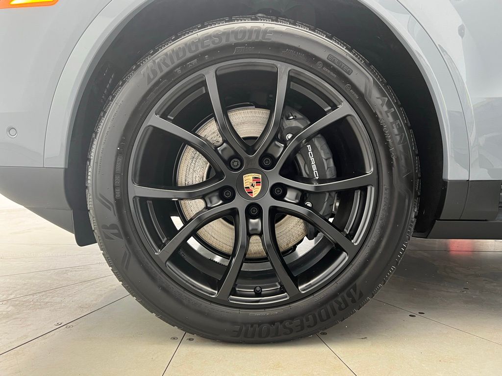 Thumbnail: 2026 Porsche Cayenne - 27