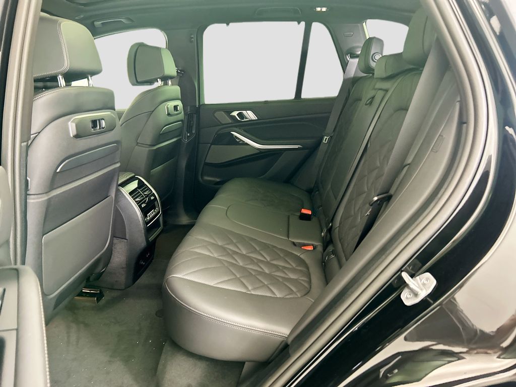 Thumbnail: 2026 BMW X5 - 20