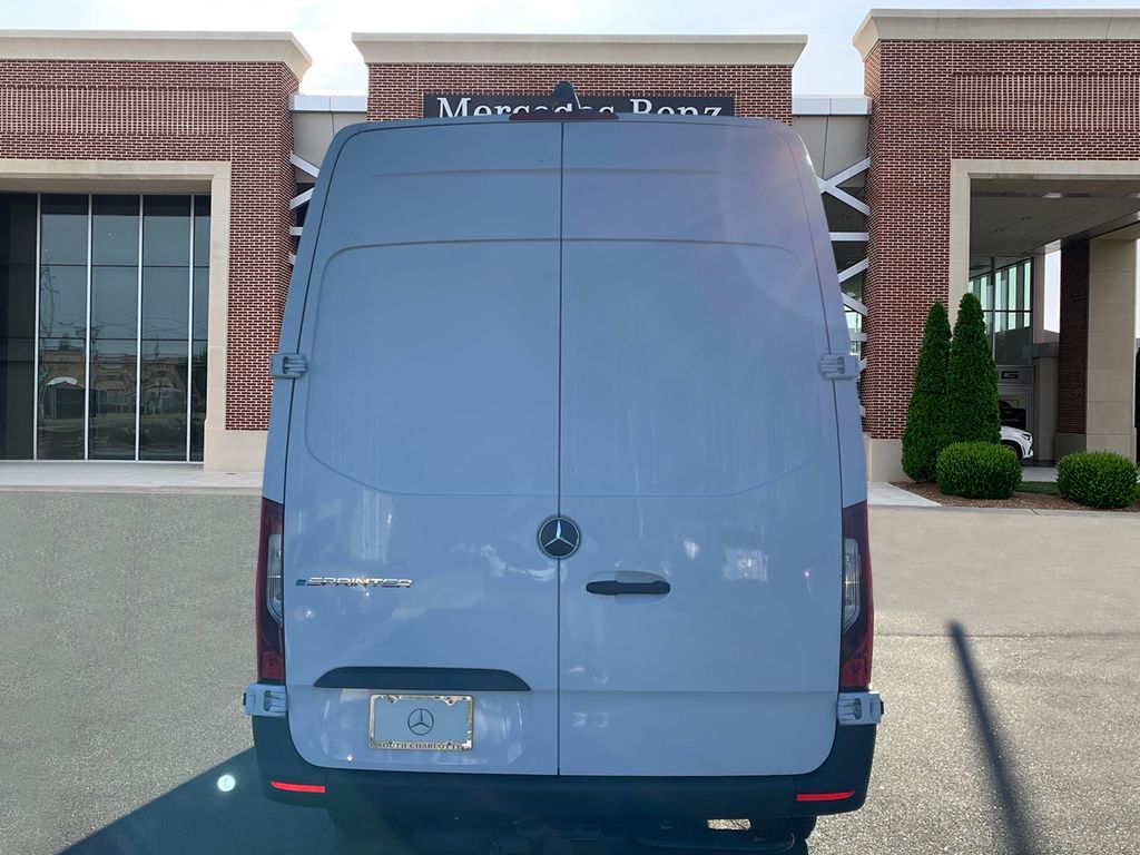 2024 Mercedes-Benz Sprinter 2500 6