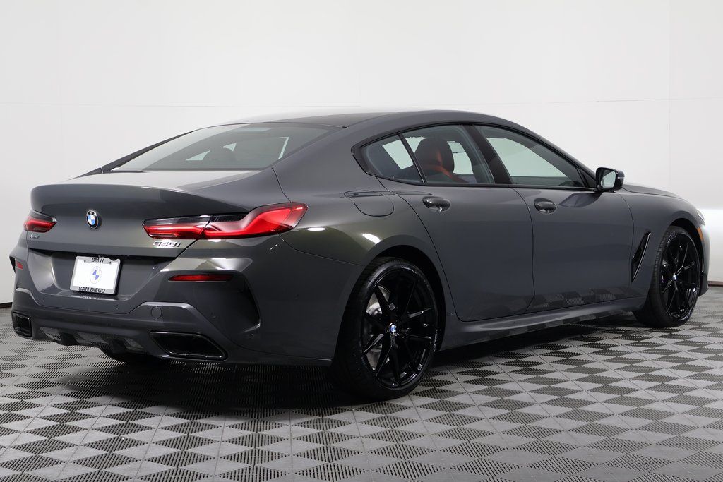 Thumbnail: 2026 BMW 8 Series - 2