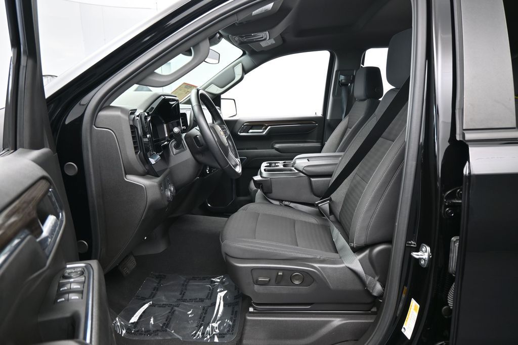 Used 2024 Black Chevrolet LT image 11
