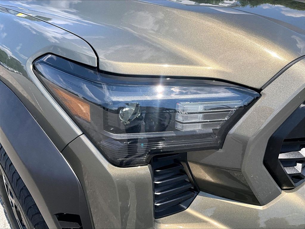 2024 Toyota Tacoma — photo 33