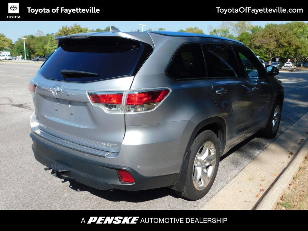Thumbnail: 2014 Toyota Highlander - 11