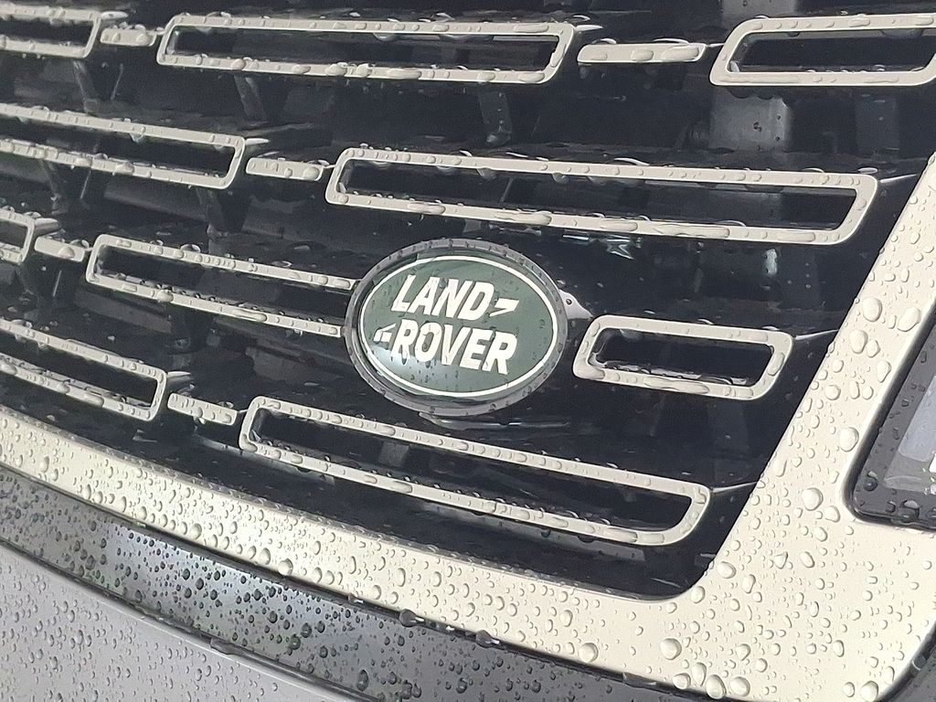 Thumbnail: 2026 Land Rover Range Rover - 22